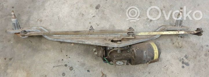 Volkswagen Jetta I Front wiper linkage 171955611