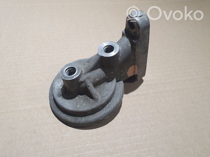 Volkswagen Golf I Supporto di montaggio del filtro dell’olio 055115417H