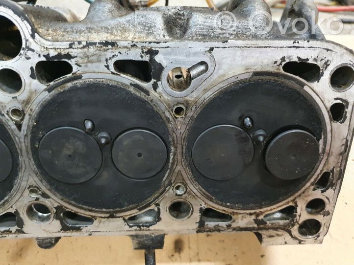 Volkswagen Golf III Engine head 028103373N