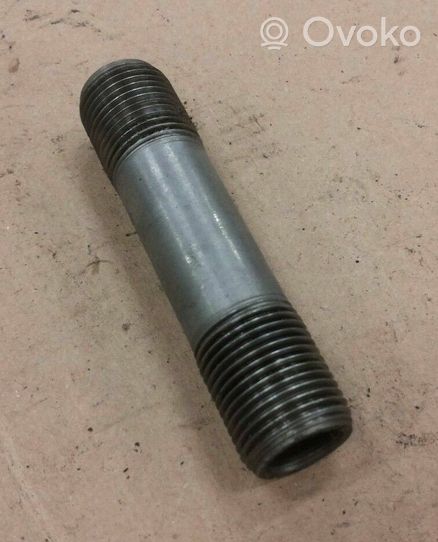 Volkswagen Golf II Supporto di montaggio del filtro dell’olio 068115721