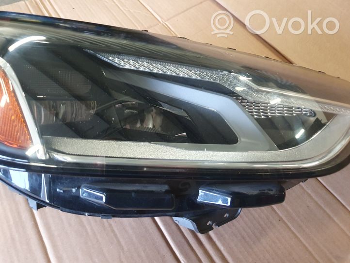 Audi A4 S4 B9 Lampa przednia 8W0941012B