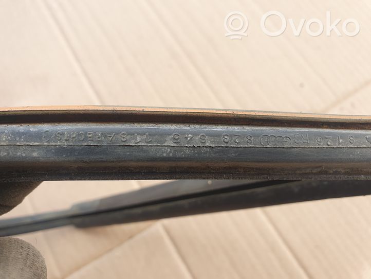 Volkswagen PASSAT Joint de fenêtre de porte avant coupé 823845118A