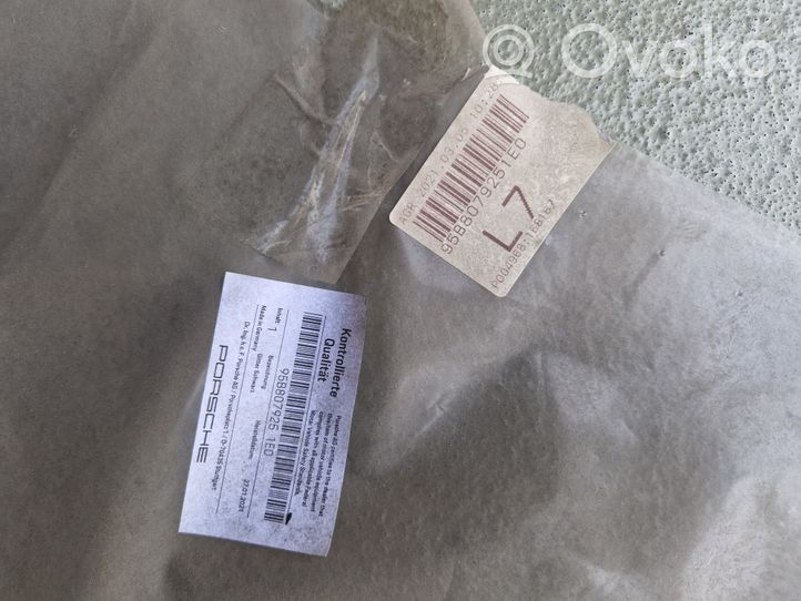 Porsche Macan Staffa di rinforzo montaggio del paraurti anteriore 95B807925