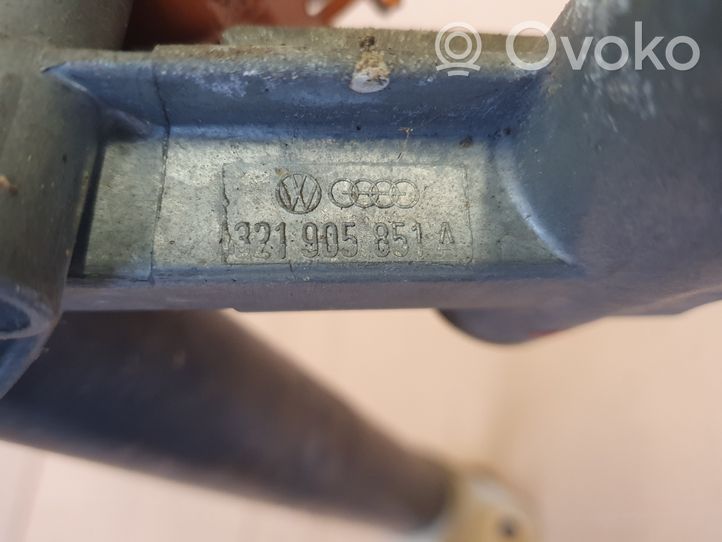 Volkswagen PASSAT Ignition lock 321905851A