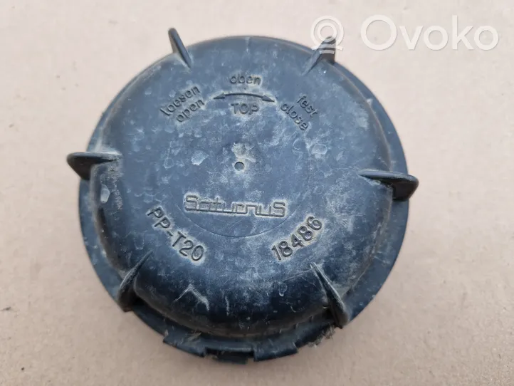 Volkswagen Golf III Osłona żarówki lampy przedniej 18486