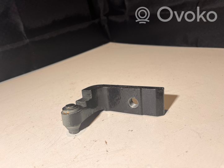 BMW 5 G30 G31 Unteres Scharnier Tür hinten 7333093