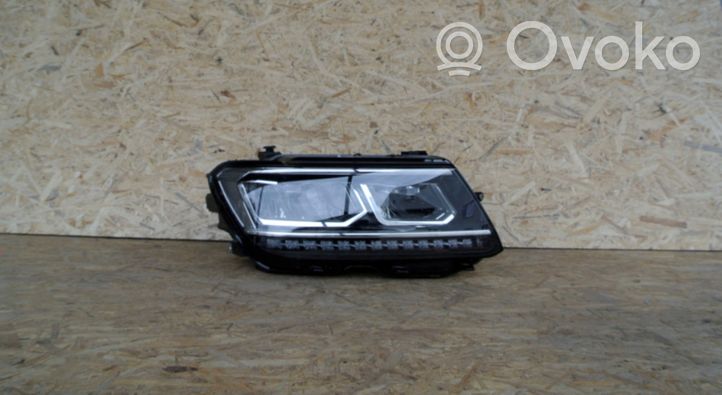 Volkswagen Tiguan Headlight/headlamp 5NB941036D