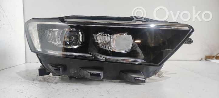 Volkswagen T-Cross Lampa przednia 2GA941036