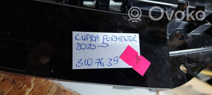 Cupra Formentor Grille calandre supérieure de pare-chocs avant 5FF853651C
