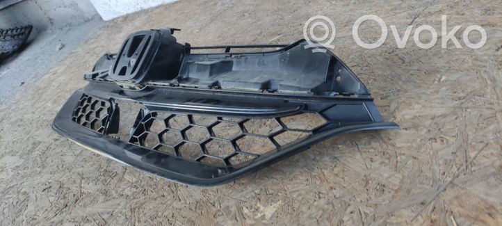 Honda CR-V Maskownica / Grill / Atrapa górna chłodnicy 71121TNYG1