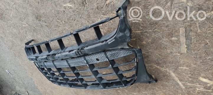 Porsche Macan Grille calandre supérieure de pare-chocs avant 95B807683H