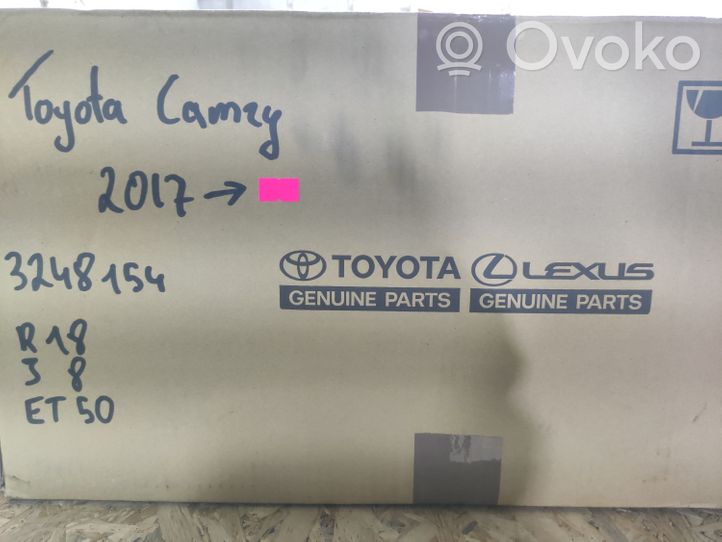 Toyota Camry VIII XV70  R18-alumiinivanne 4261133F90