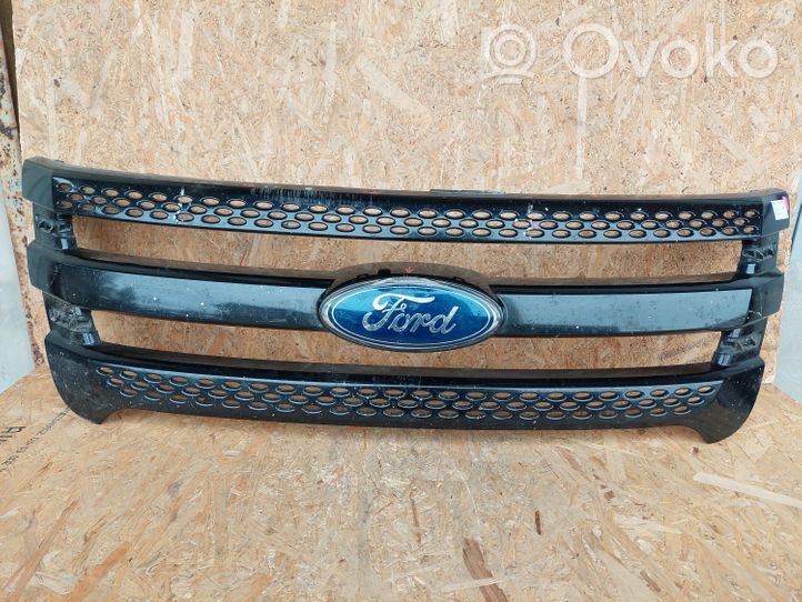 Ford Explorer Front bumper upper radiator grill BB5Z8200CA