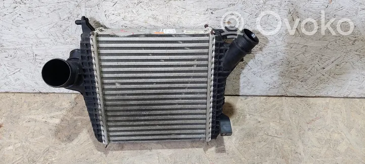 Volkswagen Touareg III Radiatore intercooler 4M0145804BR