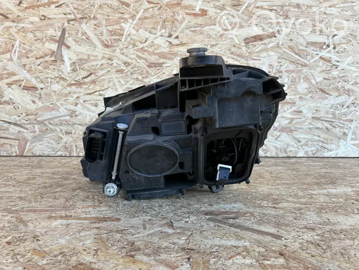 Mercedes-Benz E W238 Lampa przednia A2139064804KZ