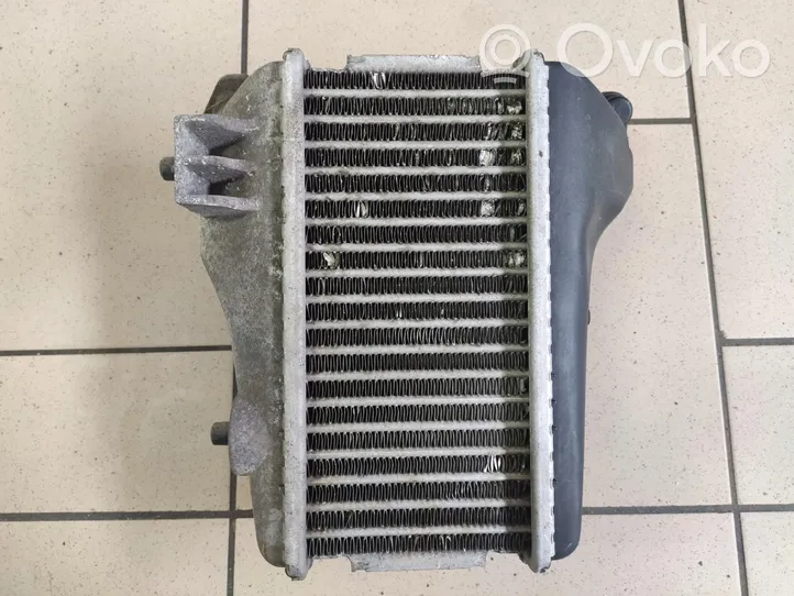 Honda Civic IX Välijäähdyttimen jäähdytin JD127100-5220