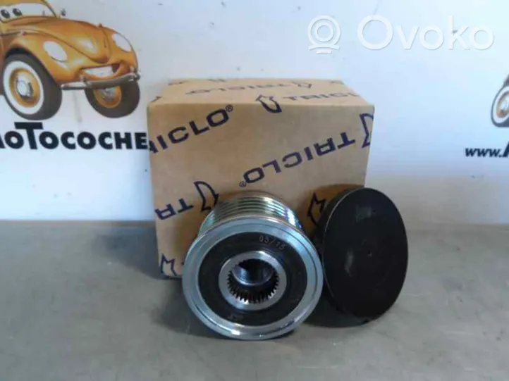 Renault Megane II Koło pasowe alternatora 2315100Q0B