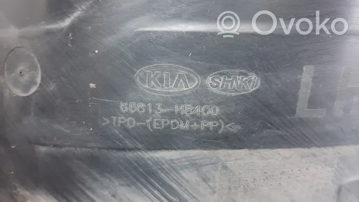 KIA Stonic Rivestimento paraspruzzi passaruota anteriore 86813H8400