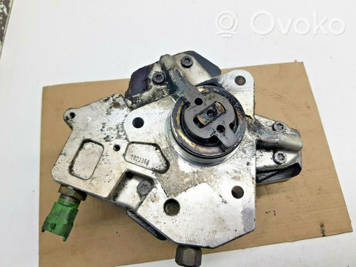 Volvo V70 Polttoaineen ruiskutuksen suurpainepumppu 0445010111