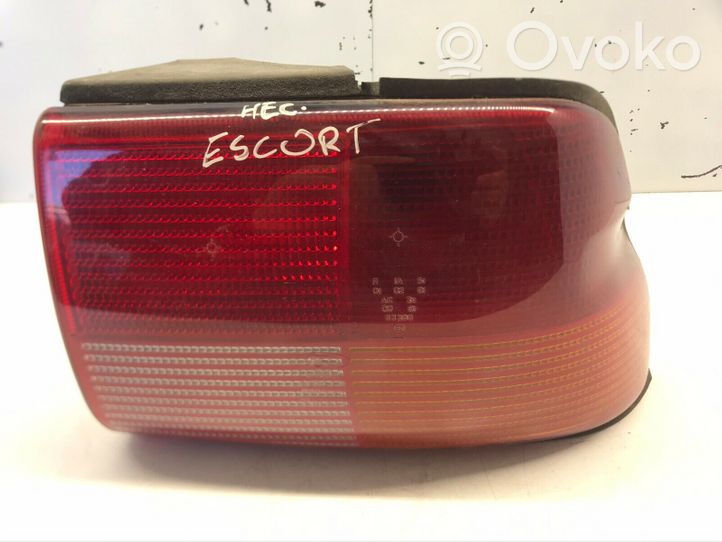 Ford Escort Luci posteriori 93AG13N004AA