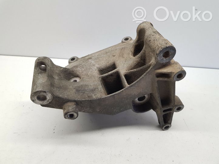 BMW 5 E34 A/C compressor mount bracket 1739514