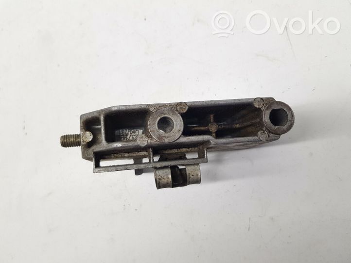 BMW 5 E39 Supporto della pompa del carburante 2246191