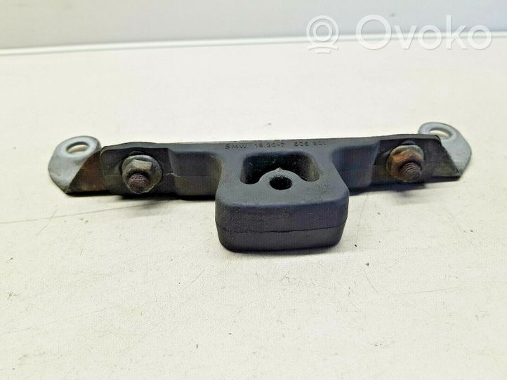 BMW 7 E65 E66 Support / crochet de silencieux d'échappement 7505801