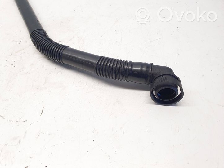 Volkswagen PASSAT CC Breather hose/pipe 3C0129637C