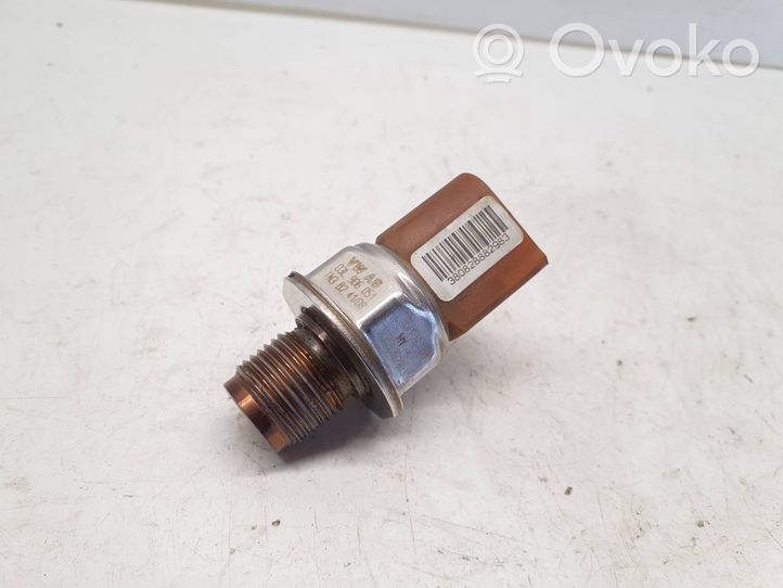 Volkswagen PASSAT CC Sensor de presión de combustible 03L906051