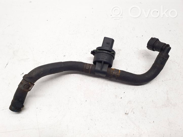 Volkswagen Touareg I Fuel temperature sensor 038906081B