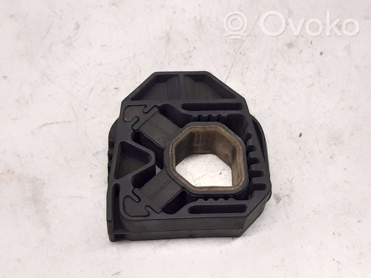 Volkswagen Golf V Staffa di montaggio del radiatore 1Z0121367A