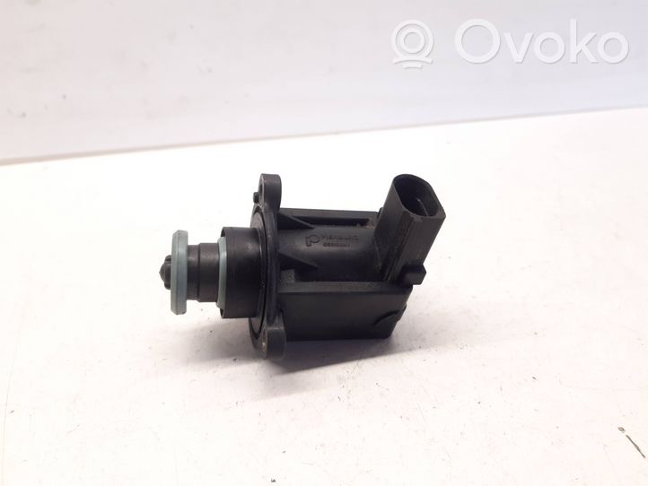 Audi A4 S4 B7 8E 8H Turbinos elektrinis valdymo aktuatorius 06F145710B