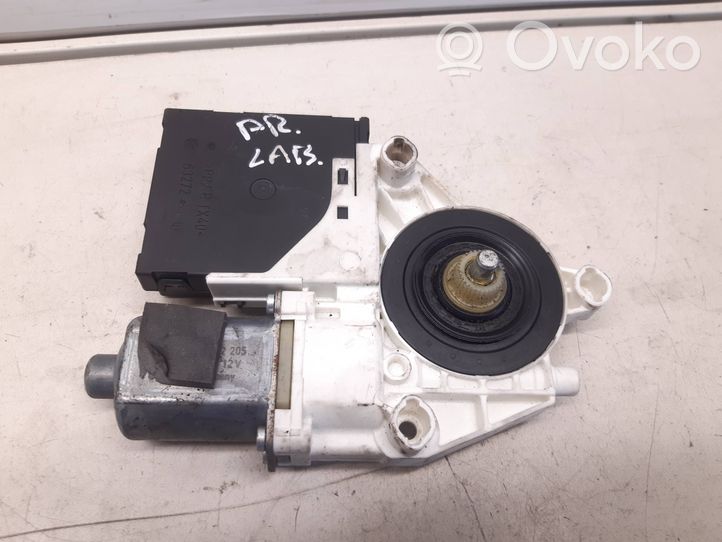 Volkswagen Golf V Alzacristalli della portiera anteriore con motorino 8P0959801H