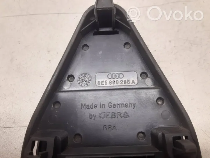 Audi A4 S4 B7 8E 8H Staffa supporto del triangolo d’emergenza 8E5860285A