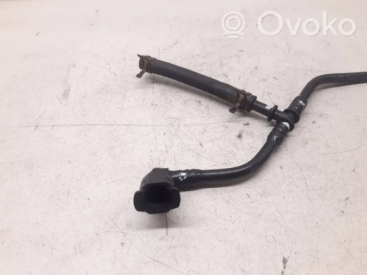 Toyota Avensis T250 Fuel return line/hose 