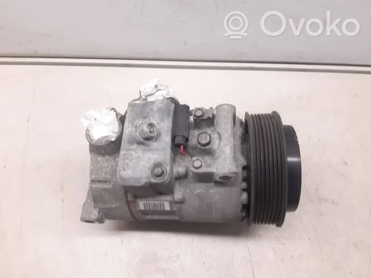 Mercedes-Benz SLK R171 Ilmastointilaitteen kompressorin pumppu (A/C) A0012308011