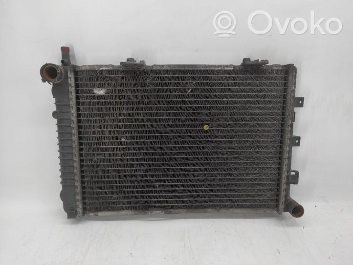 Mercedes-Benz E W124 Radiateur de refroidissement 