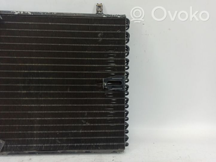BMW 7 E32 Radiatore di raffreddamento A/C (condensatore) 