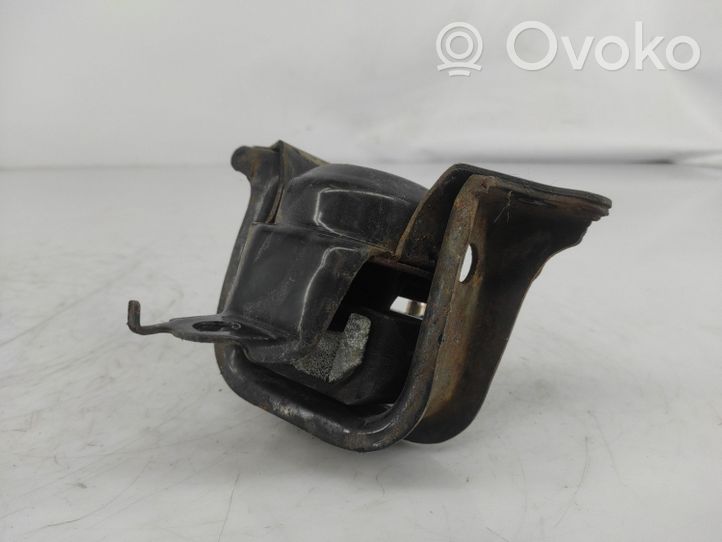 Toyota Yaris Engine mount bracket 