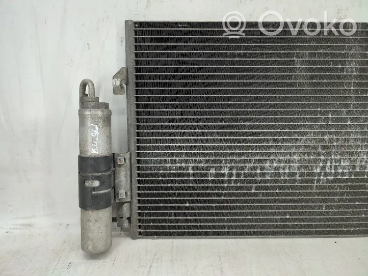 Renault Clio III Radiateur condenseur de climatisation 