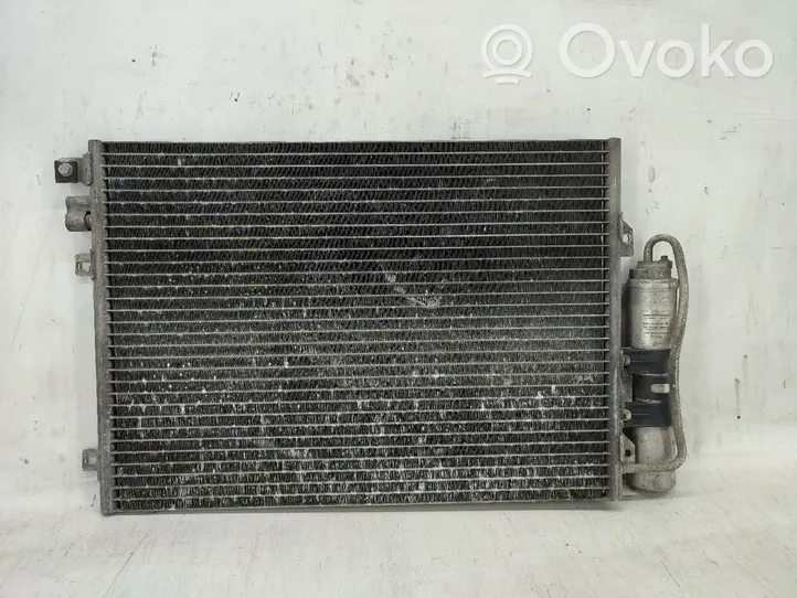 Renault Clio III Radiateur condenseur de climatisation 