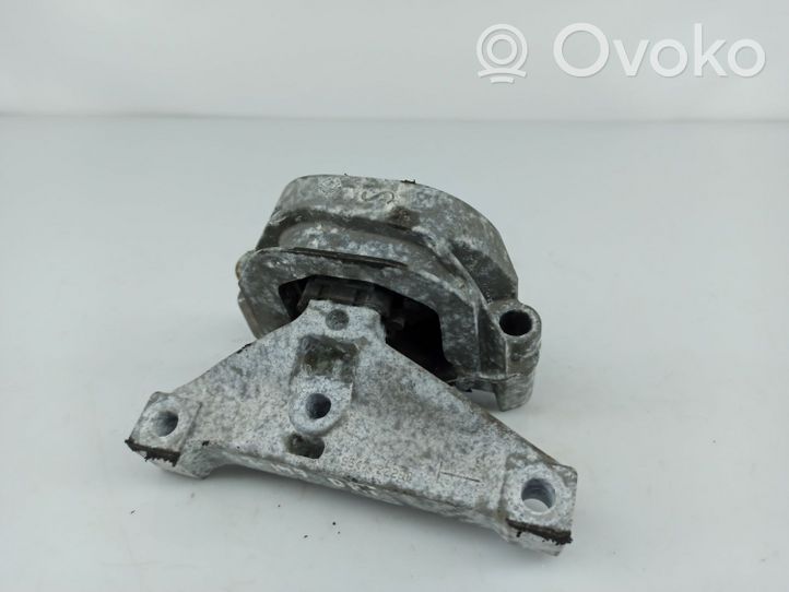 Citroen C2 Engine mount bracket 