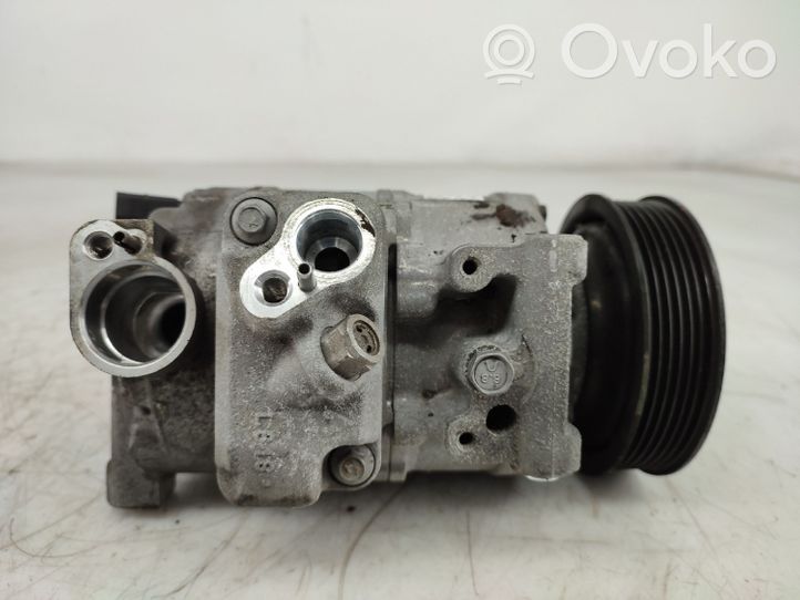 Volkswagen Golf VI Ilmastointilaitteen kompressorin pumppu (A/C) 