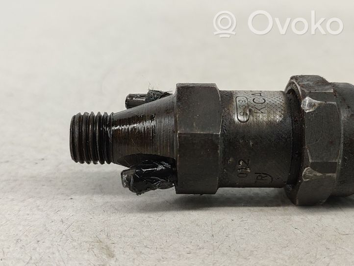 Mercedes-Benz 190 W201 Injecteur de carburant 