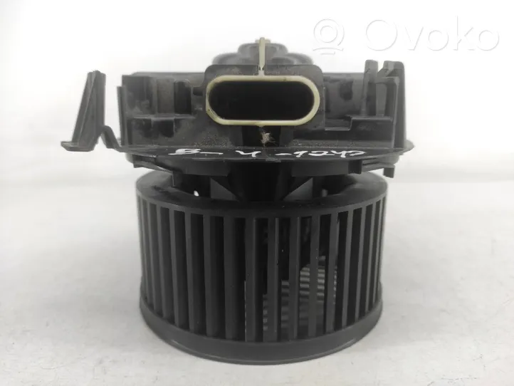 Renault Twingo II Heater fan/blower 