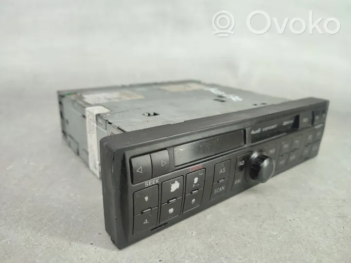 Audi A4 S4 B5 8D Panel / Radioodtwarzacz CD/DVD/GPS 