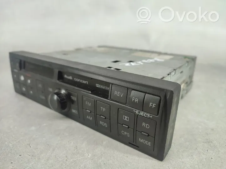 Audi A4 S4 B5 8D Panel / Radioodtwarzacz CD/DVD/GPS 