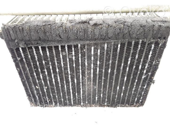 BMW 3 E46 Gaisa kondicioniera radiators (salonā) 64116904437