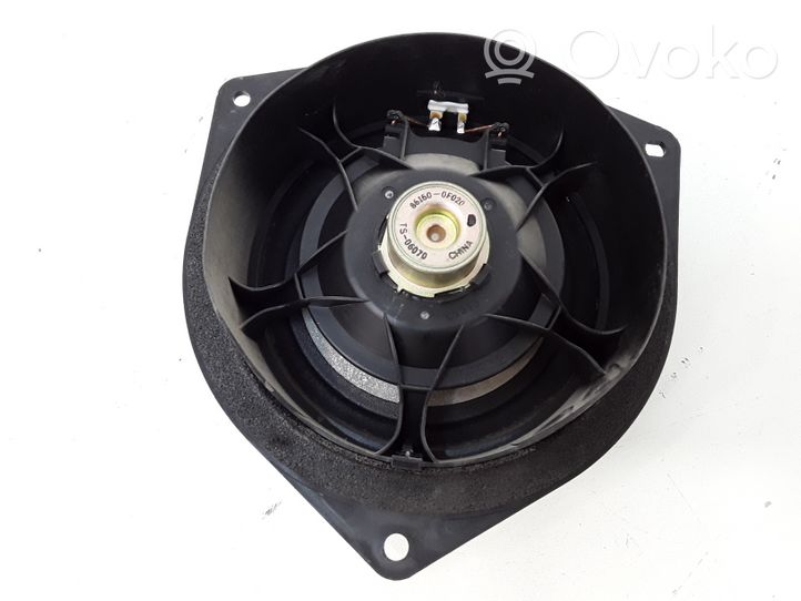 Toyota Corolla Verso E121 Front door speaker 