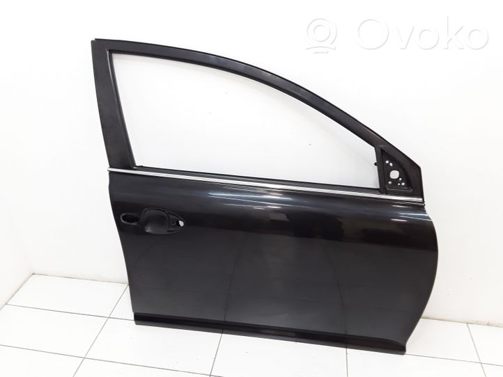 Toyota Avensis T250 Front door 